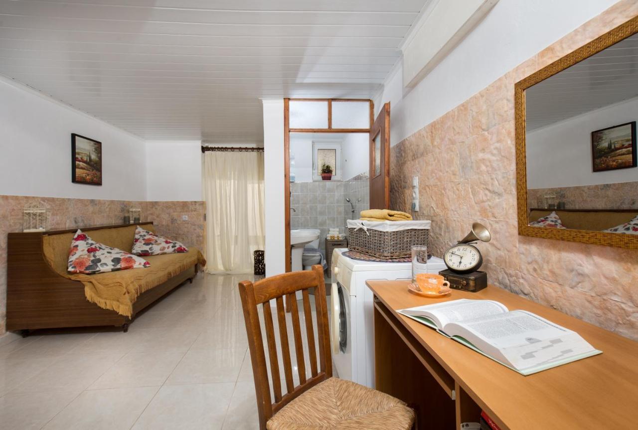 Kiki'S House Near Falassarna And Balos Platanos  ภายนอก รูปภาพ